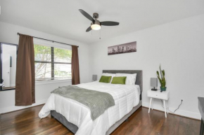 Your Paradise Awaits-Walkable, Updated